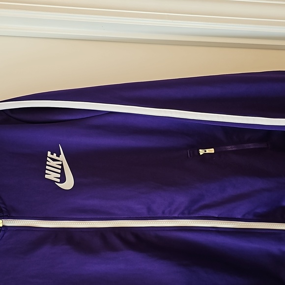 Nike Full Zip Athletic Jacket - Picture 4 of 10